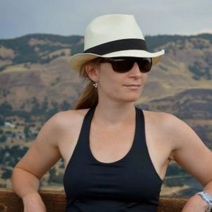 Meet your Posher, Asta